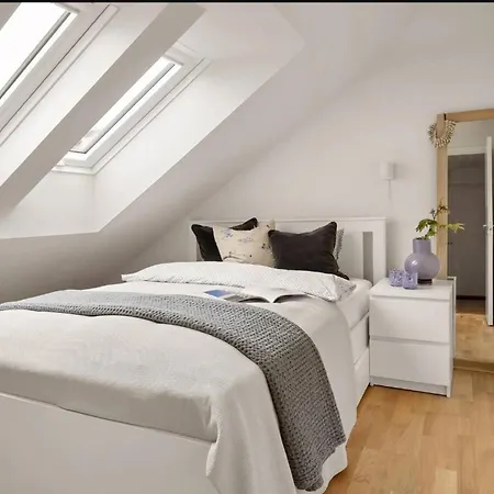 Апартаменты Charming Seaside In With Stunning Views Берген