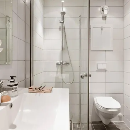Charming Seaside In With Stunning Views Берген